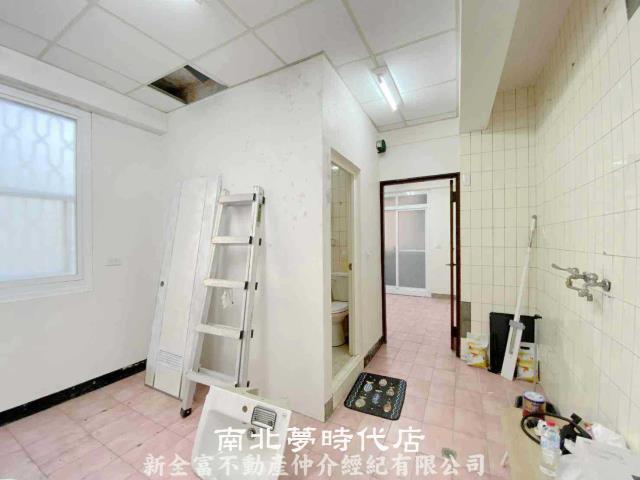台南中西區公寓-1