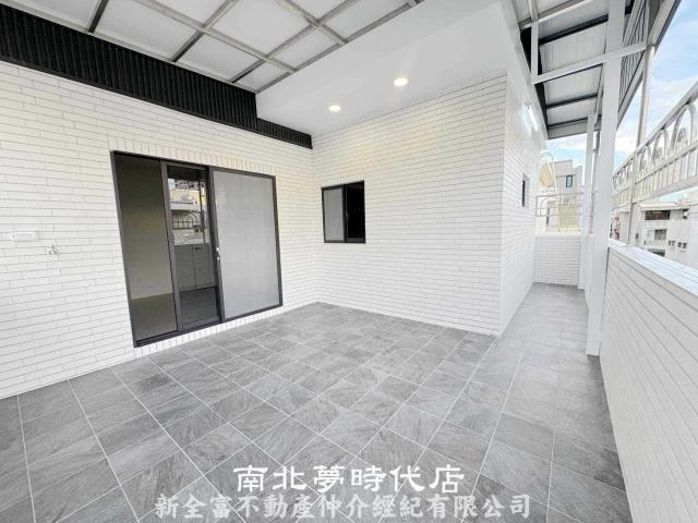 台南南區透天-13