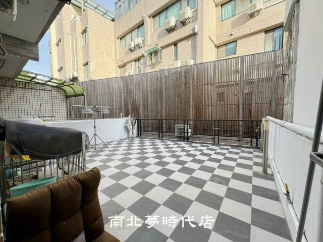 台南東區透天-11