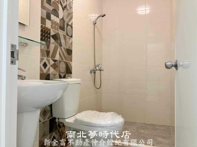台南東區透天-8