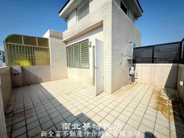 台南南區透天-13