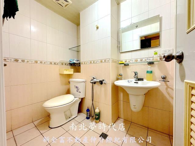 台南安平透天-12