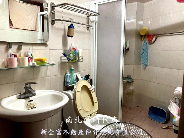台南南區透天-12