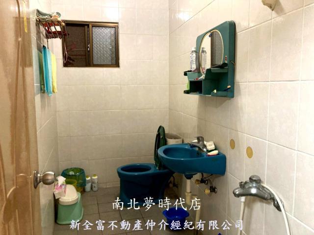 台南南區透天-13