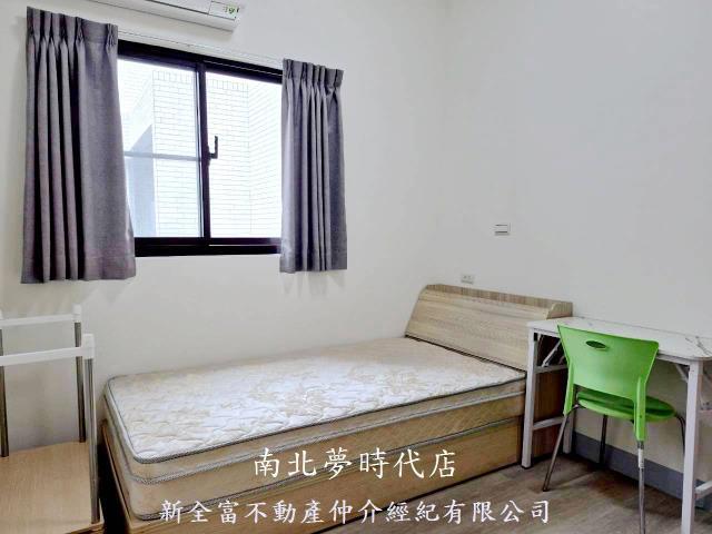 新營華廈-2