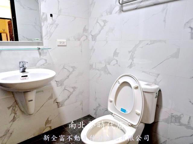 新營華廈-4